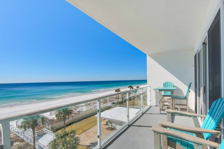 Destin vacation rentals at Sterling Sands